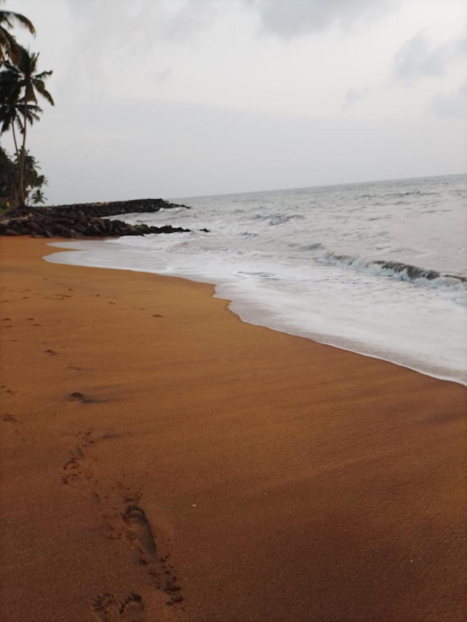 Our Little Secret Hotel Kalutara Exterior foto